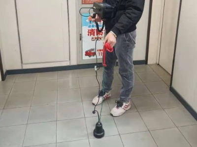 自來水管道消防管道測(cè)漏維修現(xiàn)場